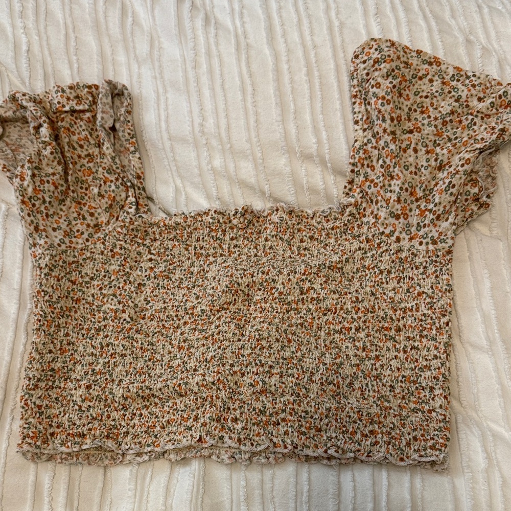 Arie tight fitting crop. Perfect for spring.